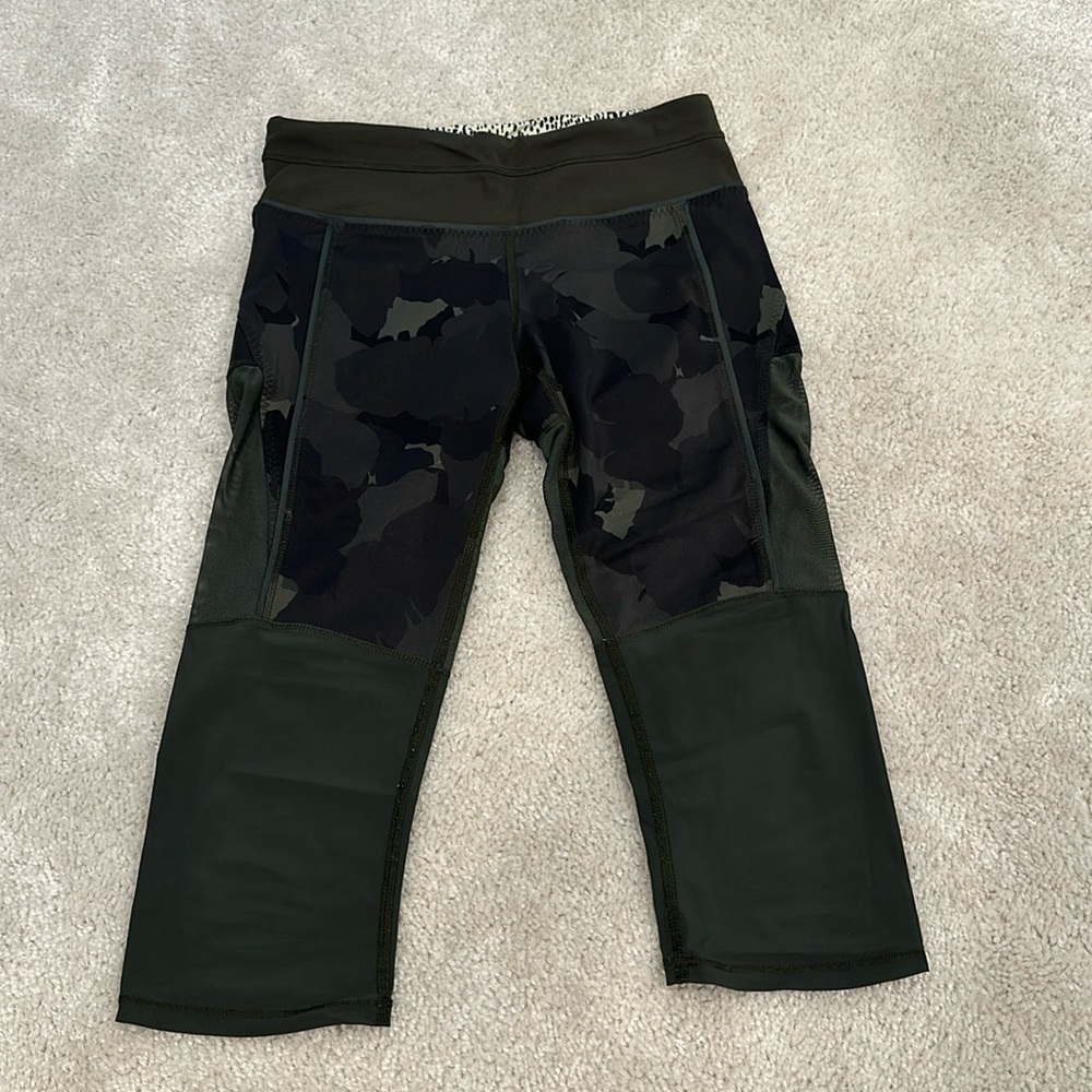 Lululemon cropped leggings